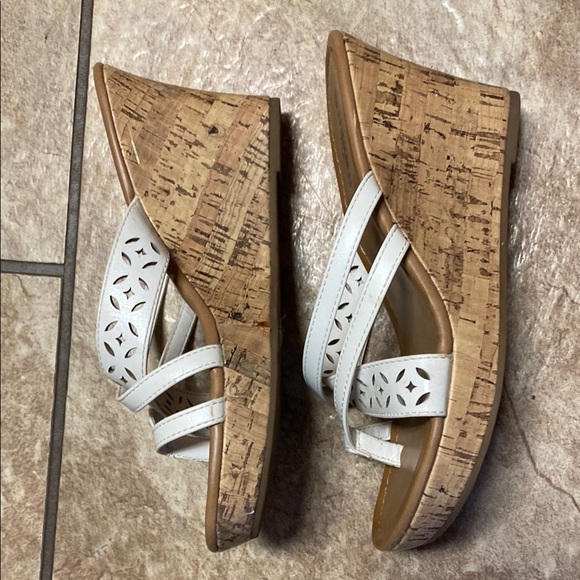 White Size 7 Cork Heeled Wedge Sandals - Picture 4 of 8